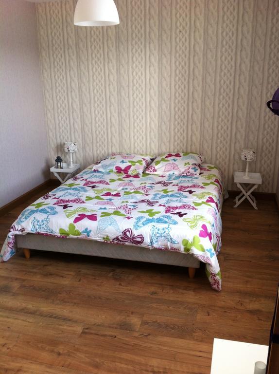 Les Lilas Roses Chamouilley Kültér fotó
